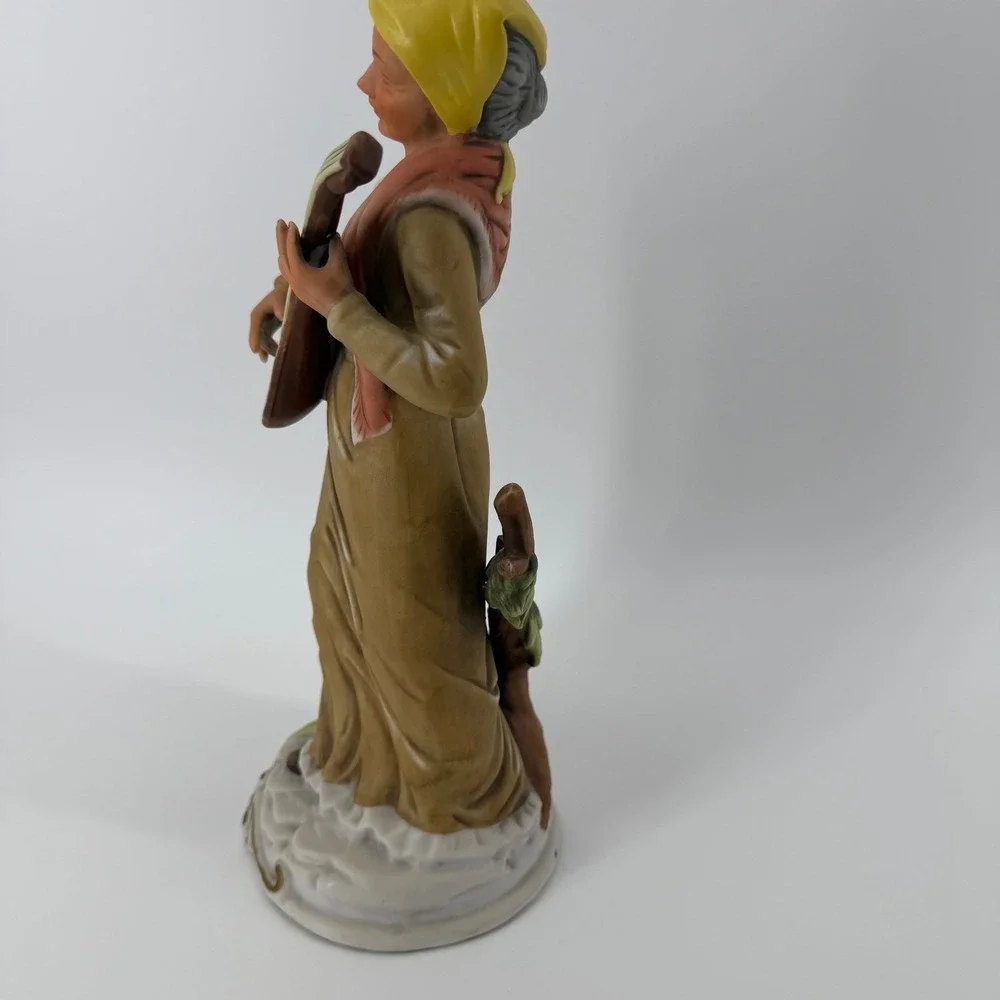 Vintage Old-World Woman Musician Playing the Mandolin‎ Porcelain Figurine 9 inch